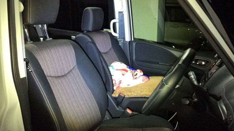 内装前方シート