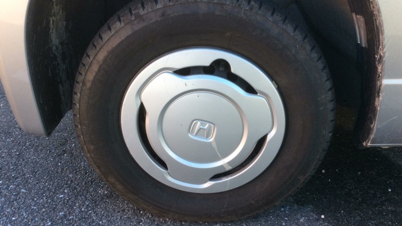 タイヤホイール前