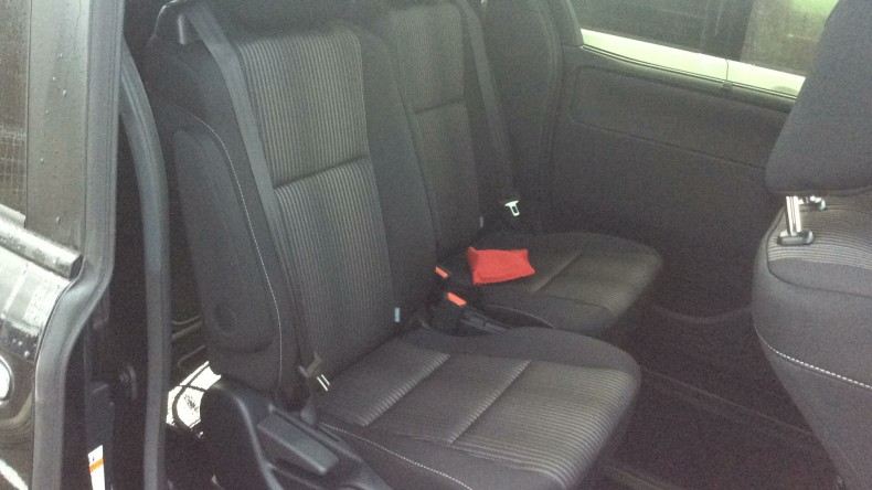 内装後方シート