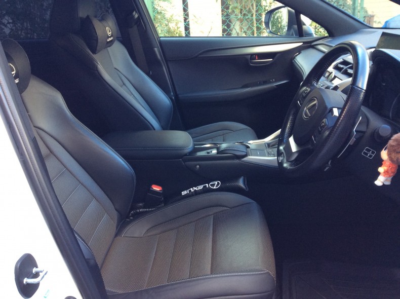 内装前方シート