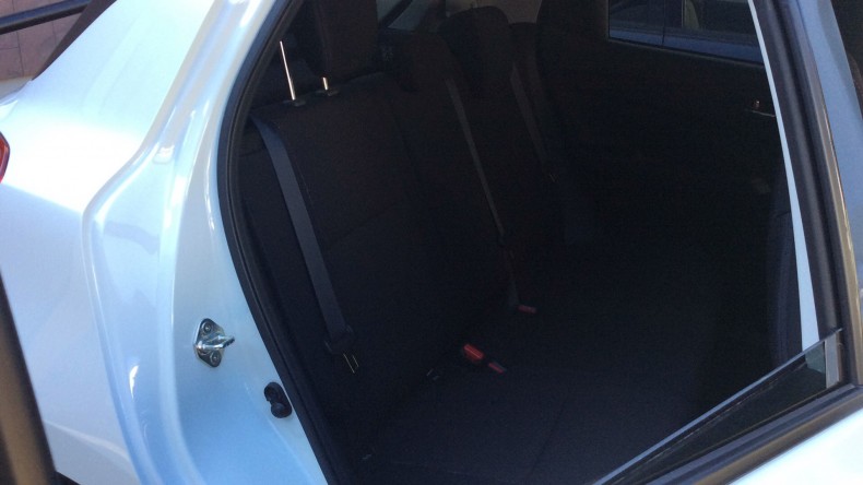 内装後方シート