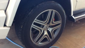 タイヤホイール前