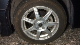 タイヤホイール前