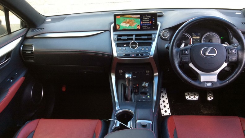 内装インパネ全体