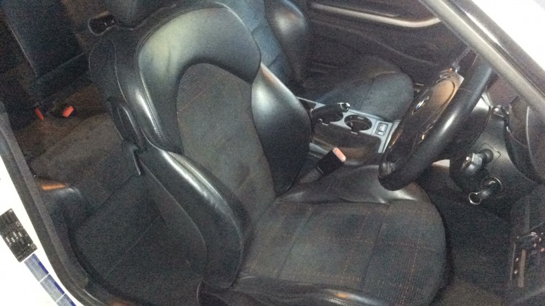 内装前方シート