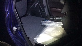 内装後方シート