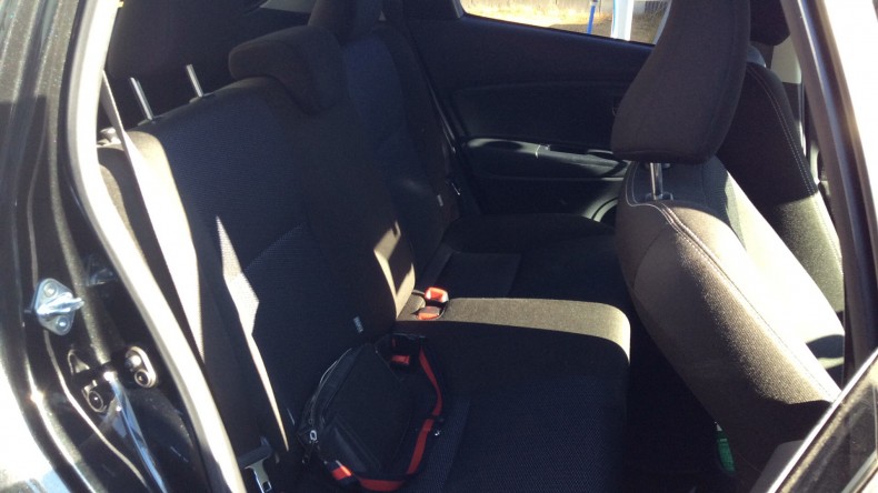 内装後方シート