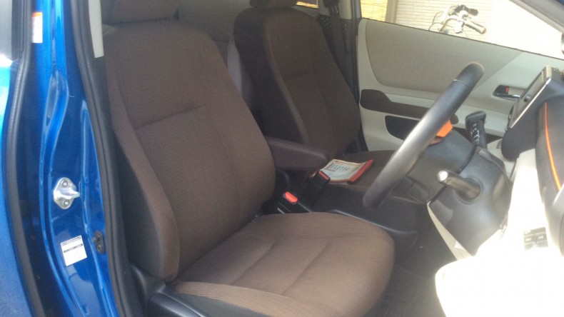 内装前方シート