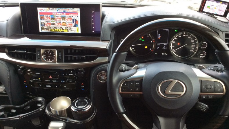 内装インパネ全体