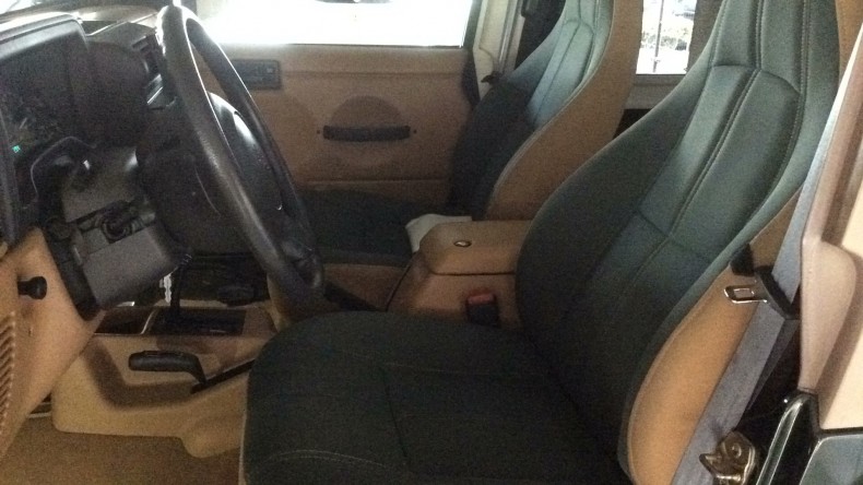 内装前方シート