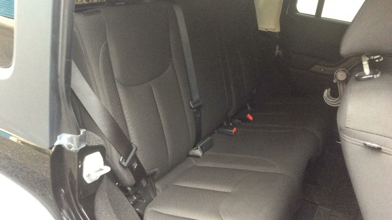 内装後方シート