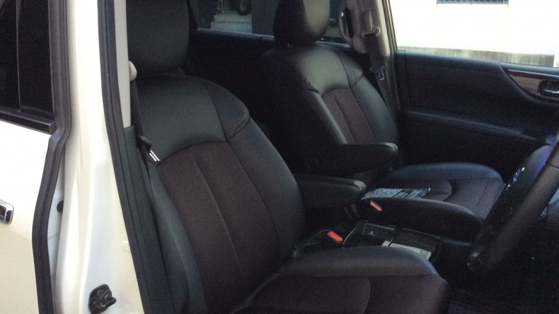 内装前方シート