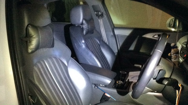 内装前方シート