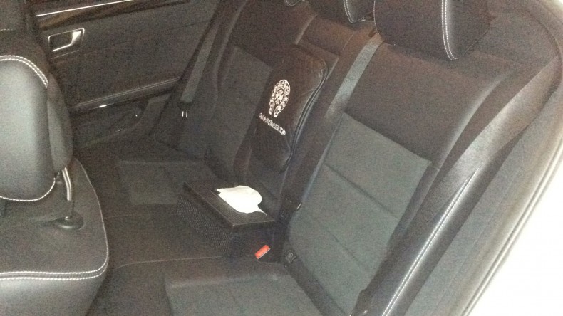 内装後方シート