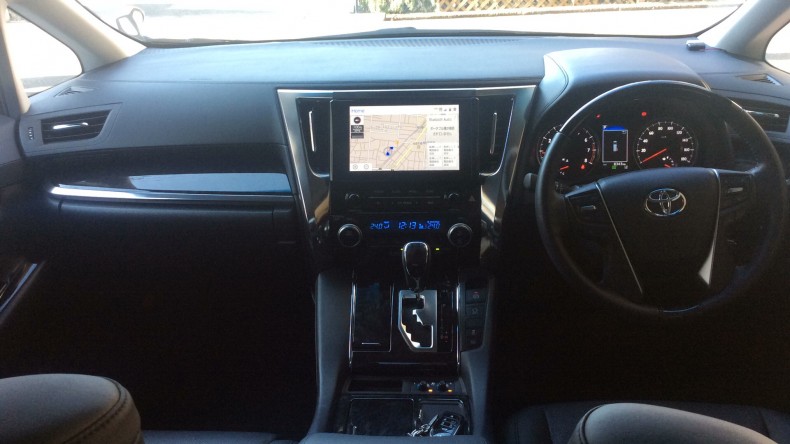 内装インパネ全体