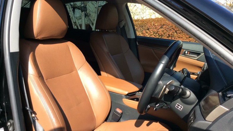 内装前方シート