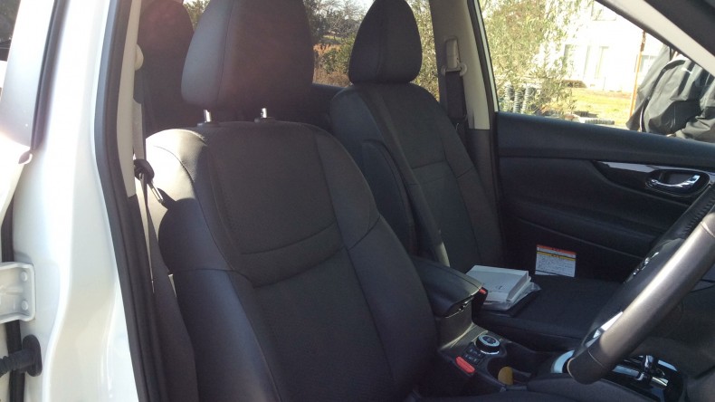 内装前方シート