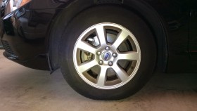 タイヤホイール前