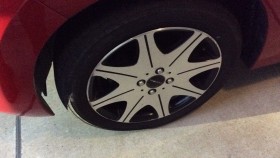 タイヤホイール前