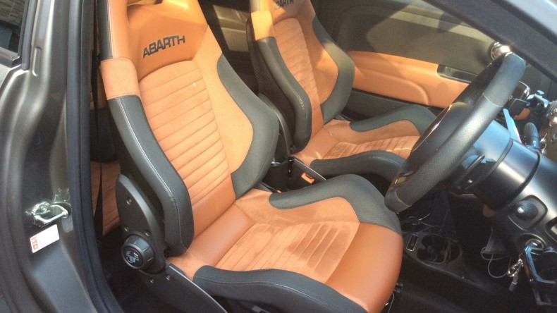 内装前方シート