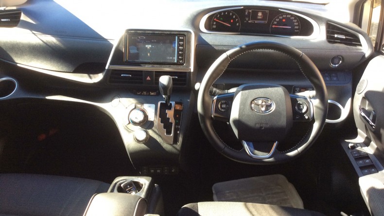 内装インパネ全体