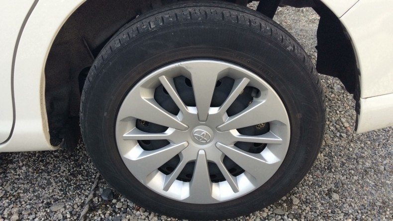 タイヤホイール前