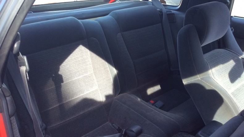 内装後方シート