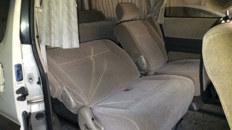 内装後方シート