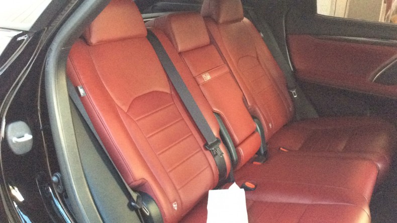 内装後方シート