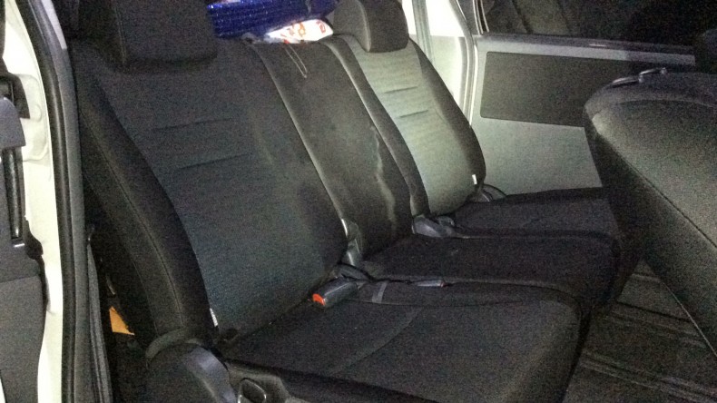 内装後方シート