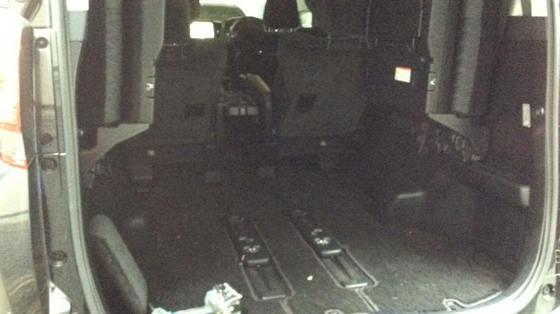 内装トランク