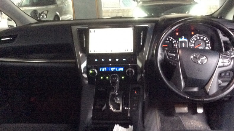 内装インパネ全体