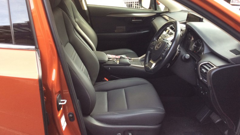 内装前方シート