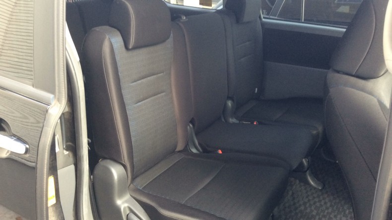 内装後方シート