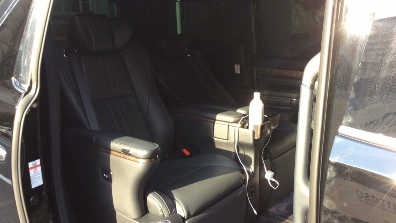 内装後方シート