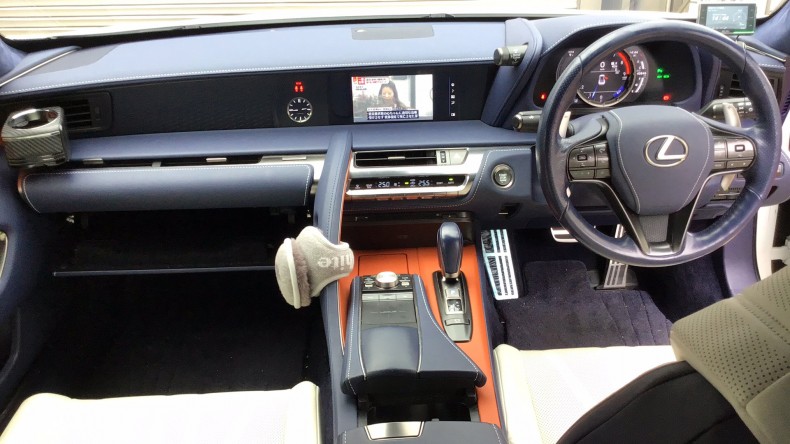 内装インパネ全体