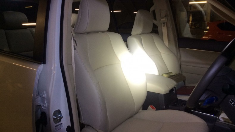 内装前方シート