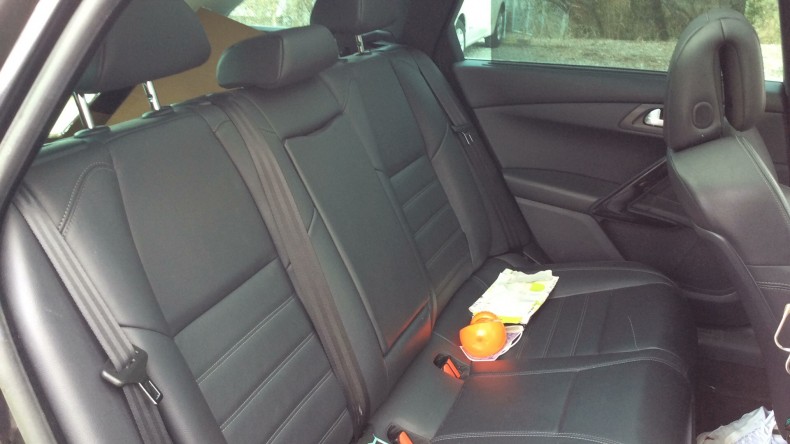 内装後方シート