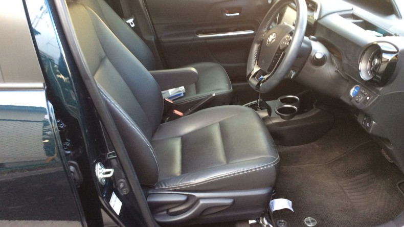 内装前方シート