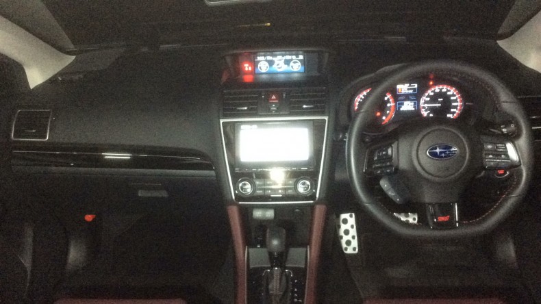 内装インパネ全体