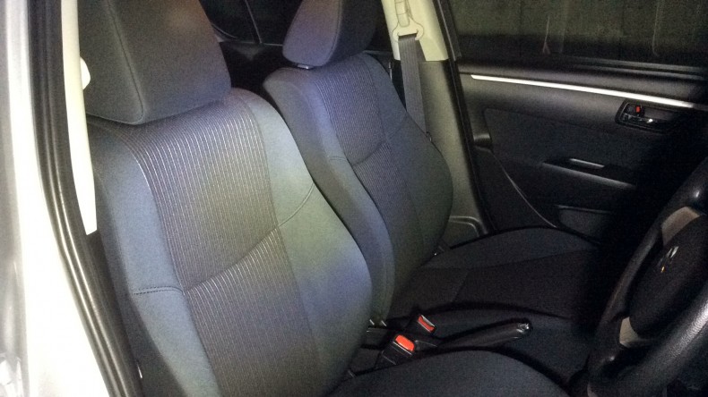 内装前方シート