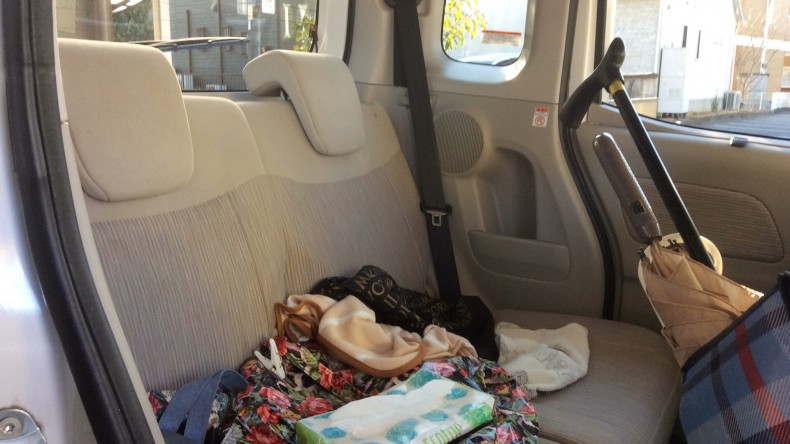 内装後方シート