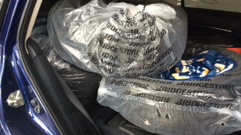 内装後方シート