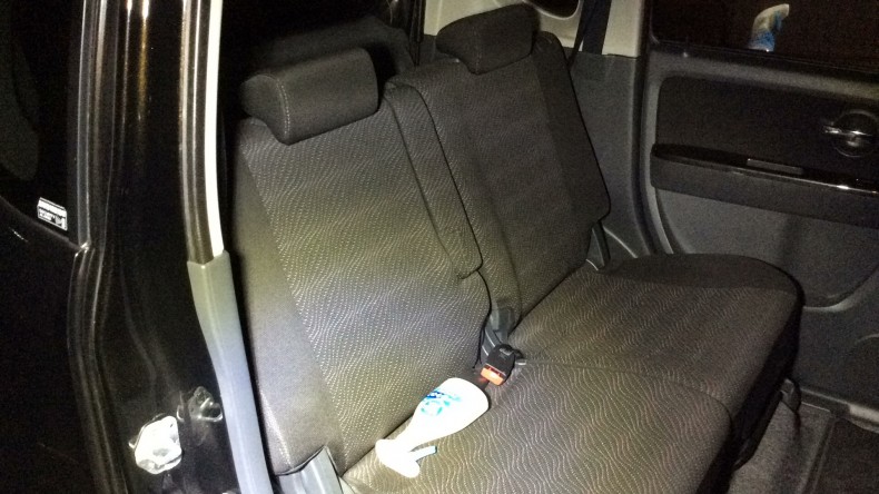 内装後方シート