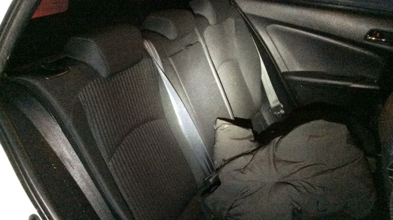 内装後方シート