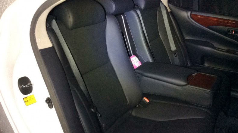 内装後方シート