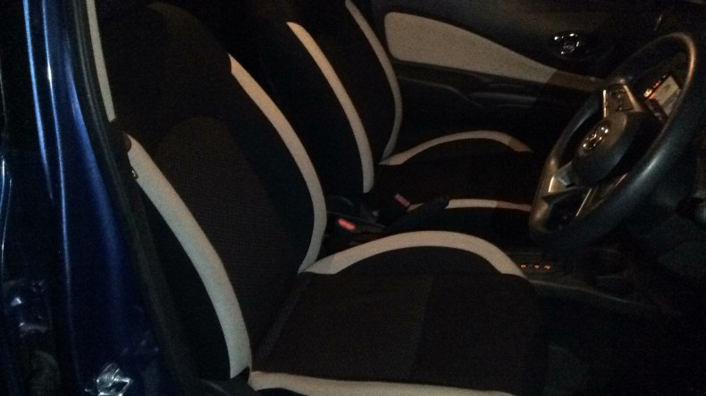 内装前方シート