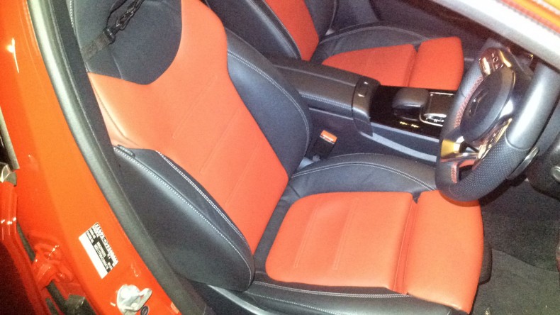 内装前方シート