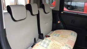 内装後方シート