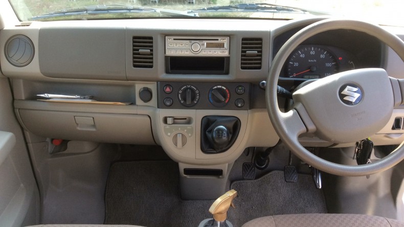 内装インパネ全体